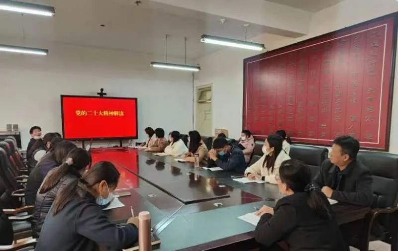 “磨”出好課 “研”出精品——我校開展黨的二十大精神“磨課試講”活動(dòng)