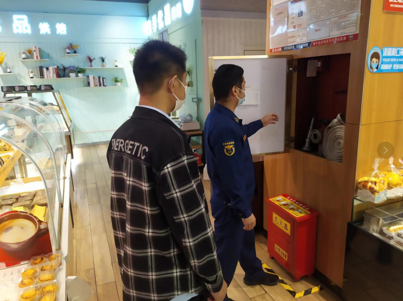 市商務局聯(lián)合市消防救援大隊開展重點企業(yè)消防安全檢查