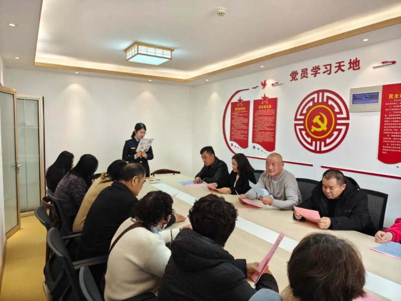 曲阜市應(yīng)急管理局開(kāi)展應(yīng)急知識(shí)科普暨學(xué)雷鋒志愿服務(wù)活動(dòng)